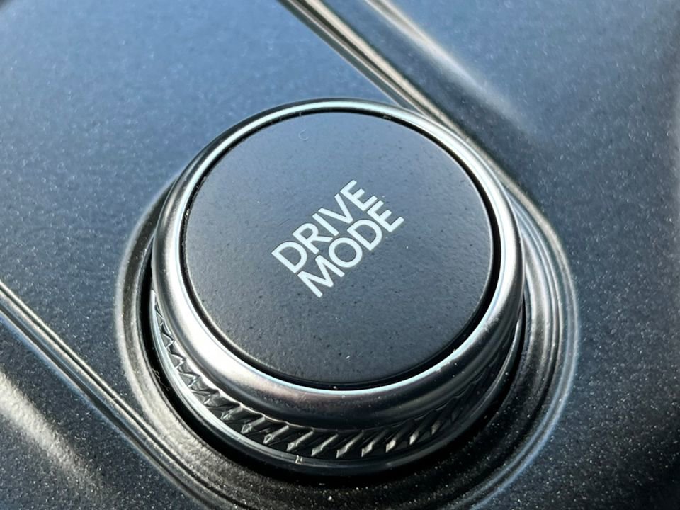 Certified 2025 Ford Explorer ST-Line image 33