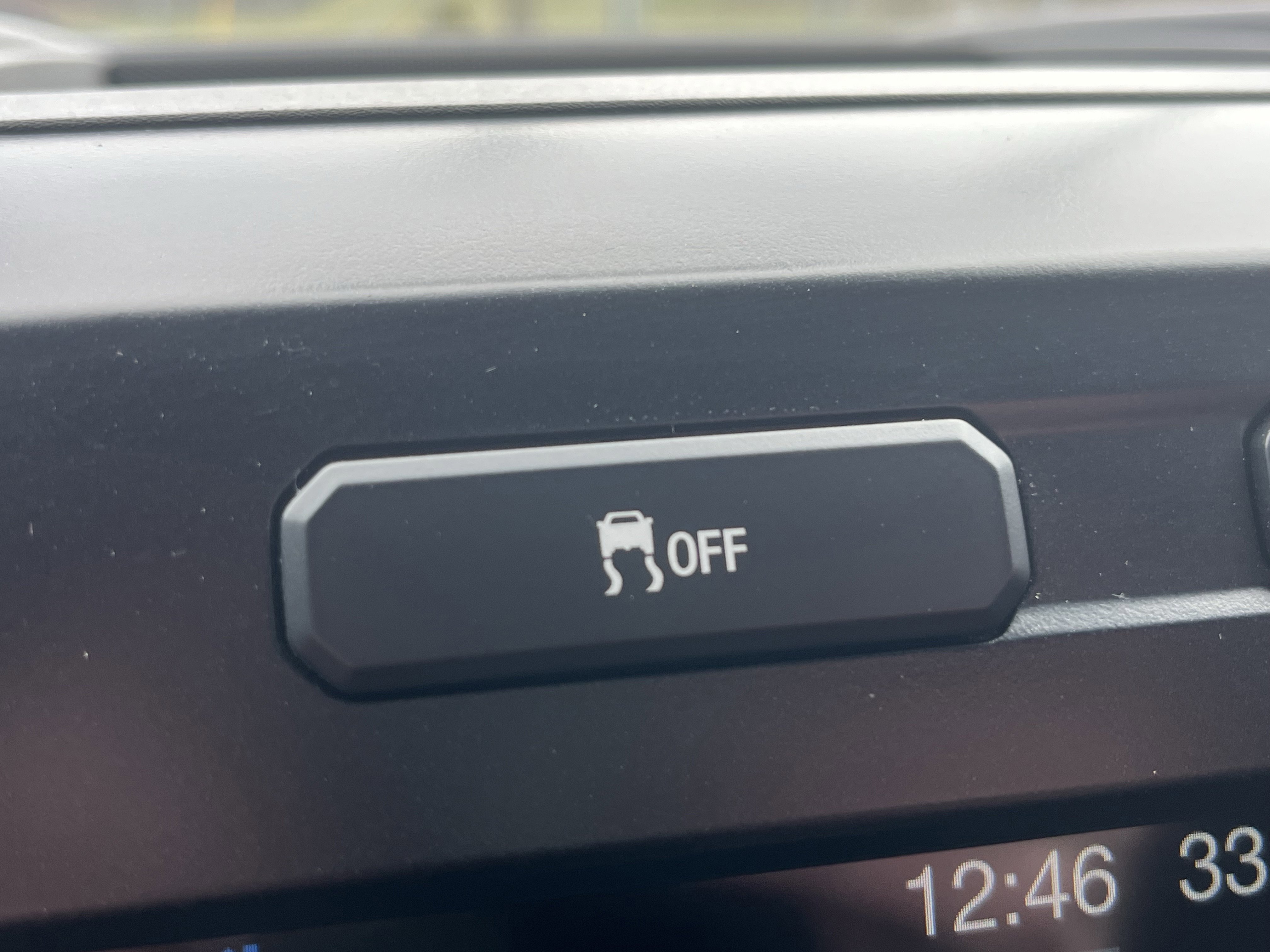 Certified 2017 Ford F150 XLT w/ Equipment Group 302A Luxury image 24