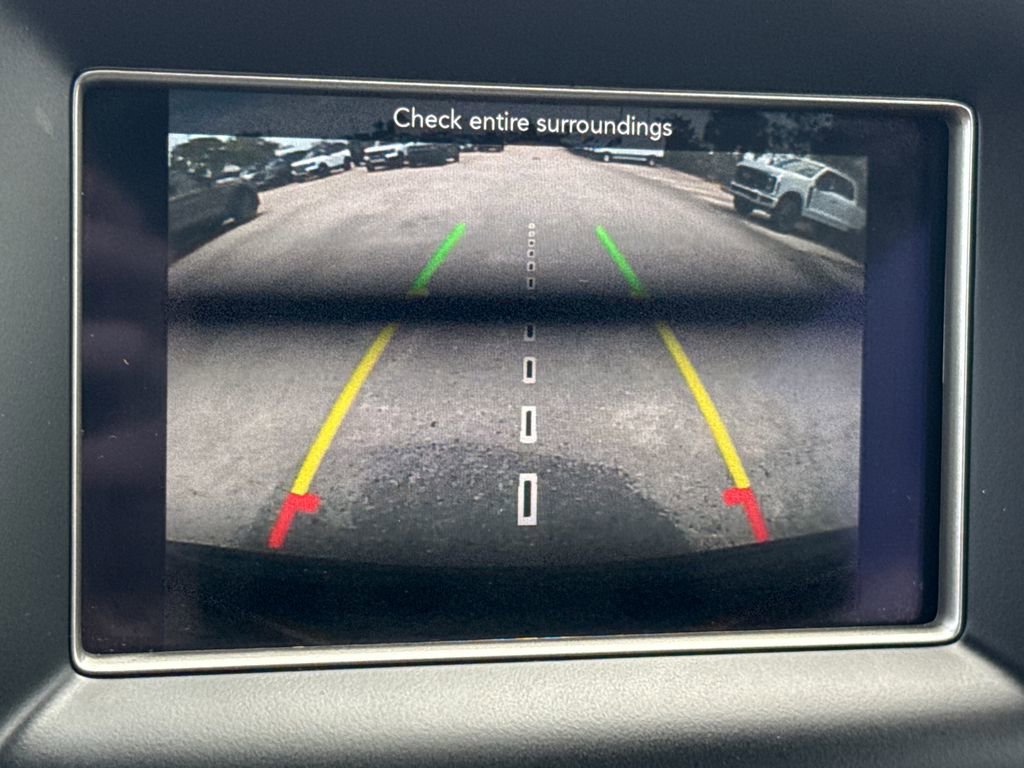 Used 2018 Jeep Grand Cherokee Laredo image 18