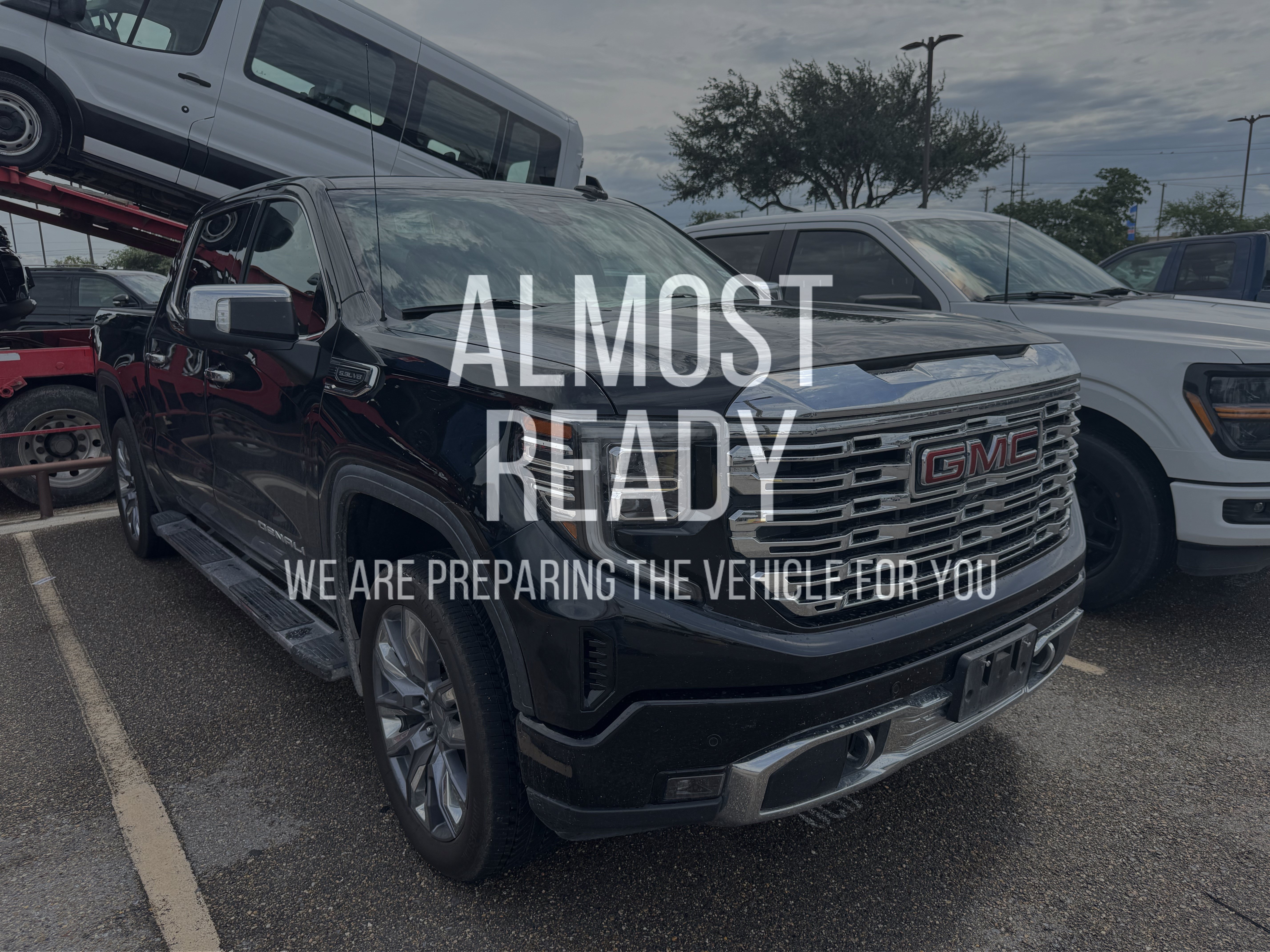 Used 2022 GMC Sierra 1500 Denali AWD/4WD image 5