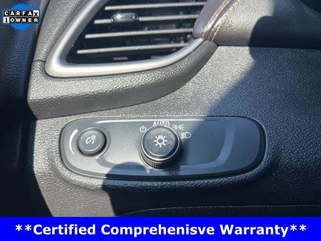 Used 2020 Chevrolet Trax LT w/ LT Convenience Package image 26