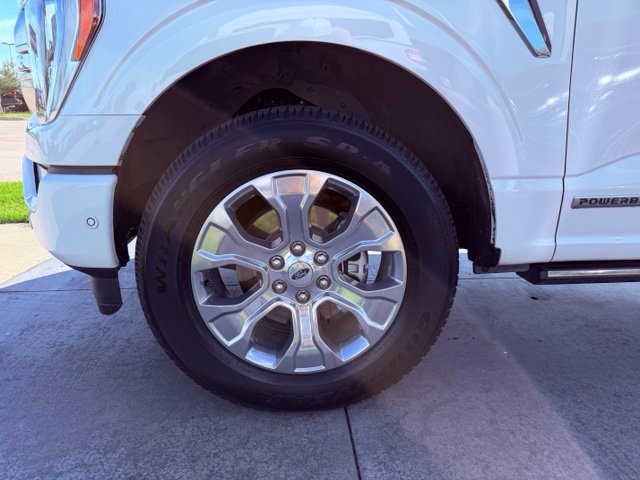 Certified 2023 Ford F150 Platinum w/ Equipment Group 701A High AWD/4WD image 4