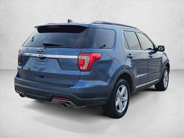 Certified 2018 Ford Explorer XLT FWD image 5
