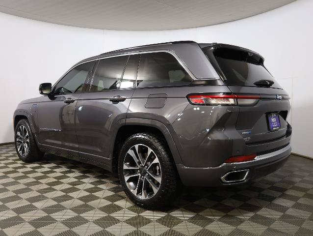 Used 2022 Jeep Grand Cherokee Overland w/ Advanced Protech Group III AWD/4WD image 7