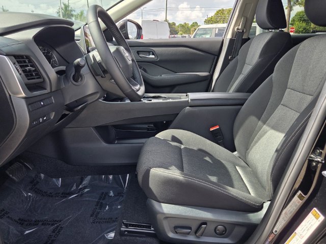 Used 2026 Nissan Rogue SV w/ Cold Weather Package FWD image 12