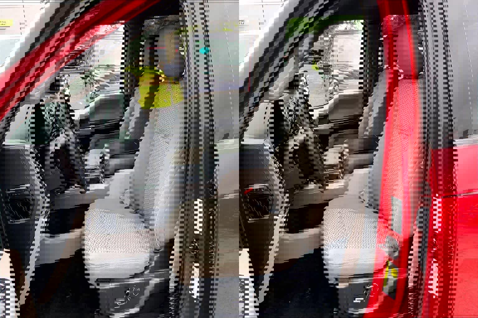 Certified 2018 Ford F150 XLT w/ Equipment Group 302A Luxury AWD/4WD image 10