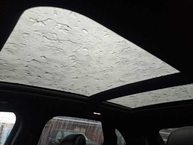 Certified 2022 Ford Edge ST w/ Equipment Group 401A image 18