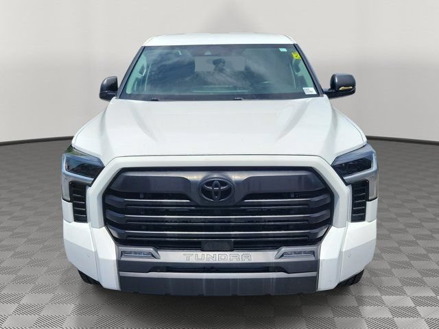 Used 2022 Toyota Tundra SR5 w/ Convenience Package RWD image 2