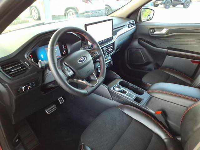 Certified 2024 Ford Escape ST-Line w/ Tech Pack #1 AWD/4WD image 9