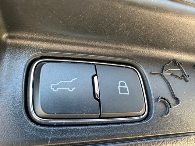 Certified 2024 Ford Explorer XLT w/ Equipment Group 202A AWD/4WD image 14