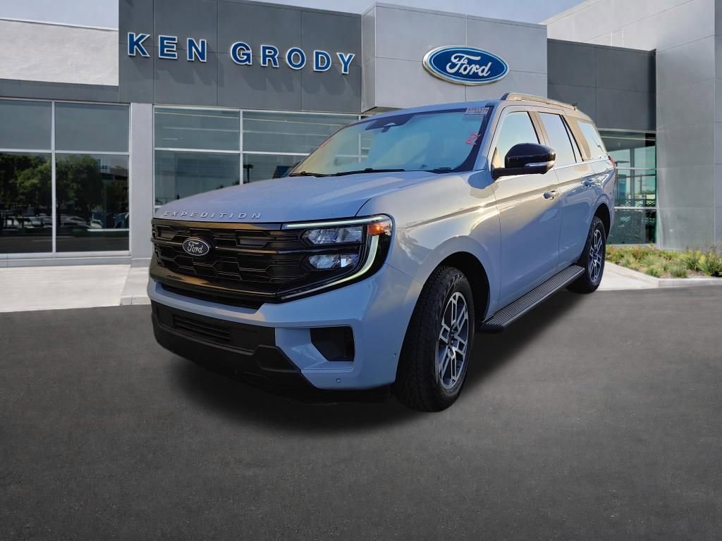 Certified 2025 Ford Expedition Active image 19