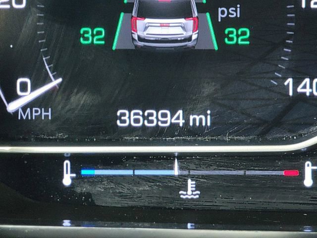 Used 2022 GMC Yukon XL SLT image 35