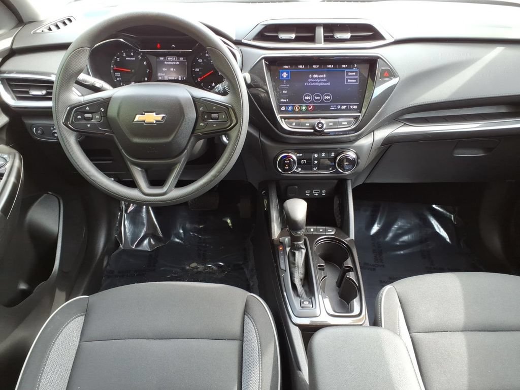 Used 2023 Chevrolet TrailBlazer LT w/ Convenience Package AWD/4WD image 14