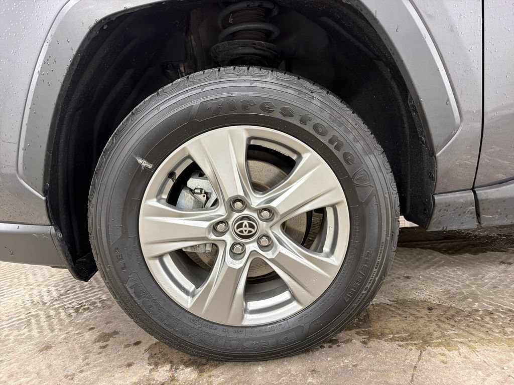 Used 2024 Toyota RAV4 XLE FWD image 14