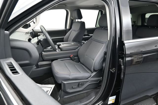 Certified 2025 Ford Expedition Active RWD image 11