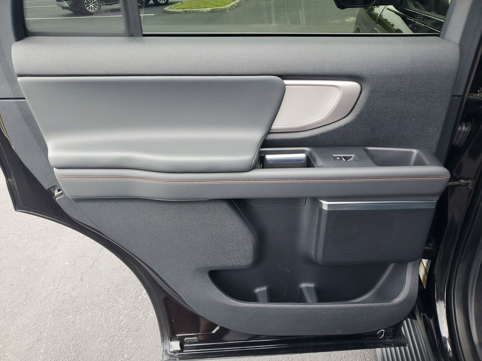 Certified 2025 Ford Expedition Active image 10