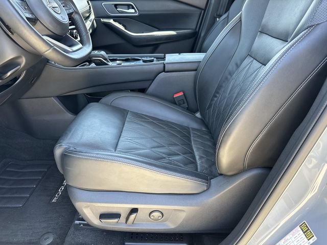 Used 2023 Nissan Rogue Platinum w/ Platinum Premium Package AWD/4WD image 16