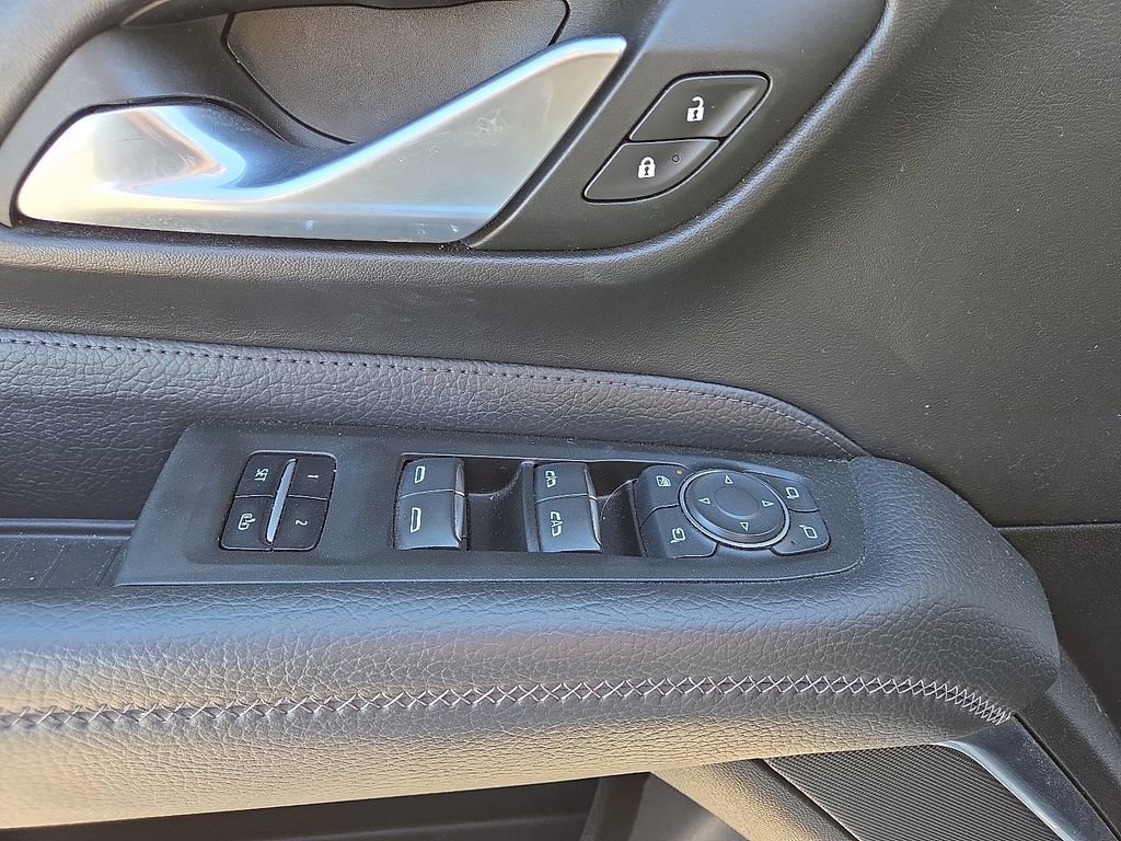 Used 2022 GMC Yukon Denali w/ Denali Ultimate Package image 24