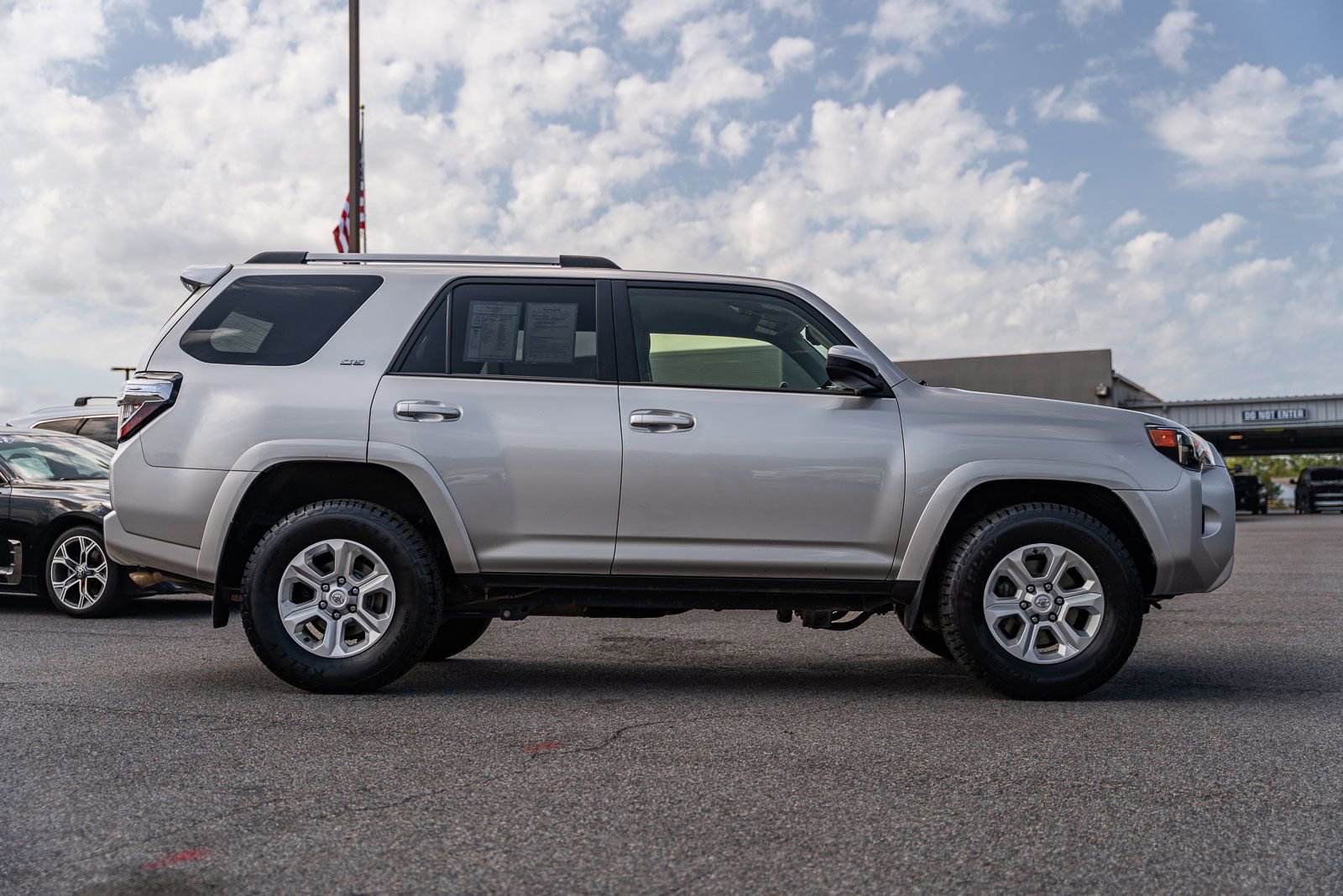 Used 2023 Toyota 4Runner SR5 image 6
