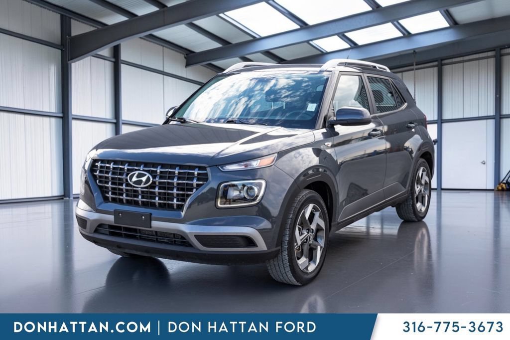 Used 2025 Hyundai Venue SEL FWD image 23