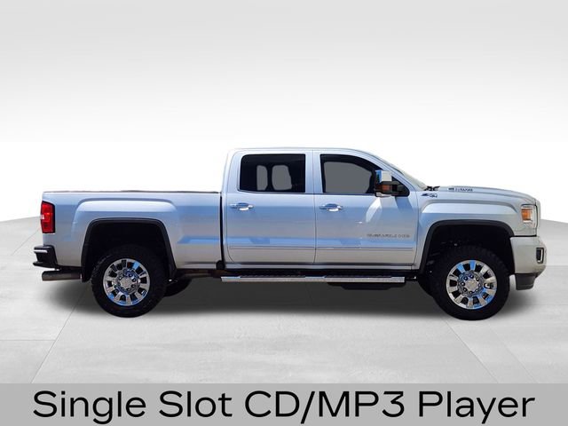 Used 2018 GMC Sierra 2500 Denali w/ Duramax Plus Package AWD/4WD image 10