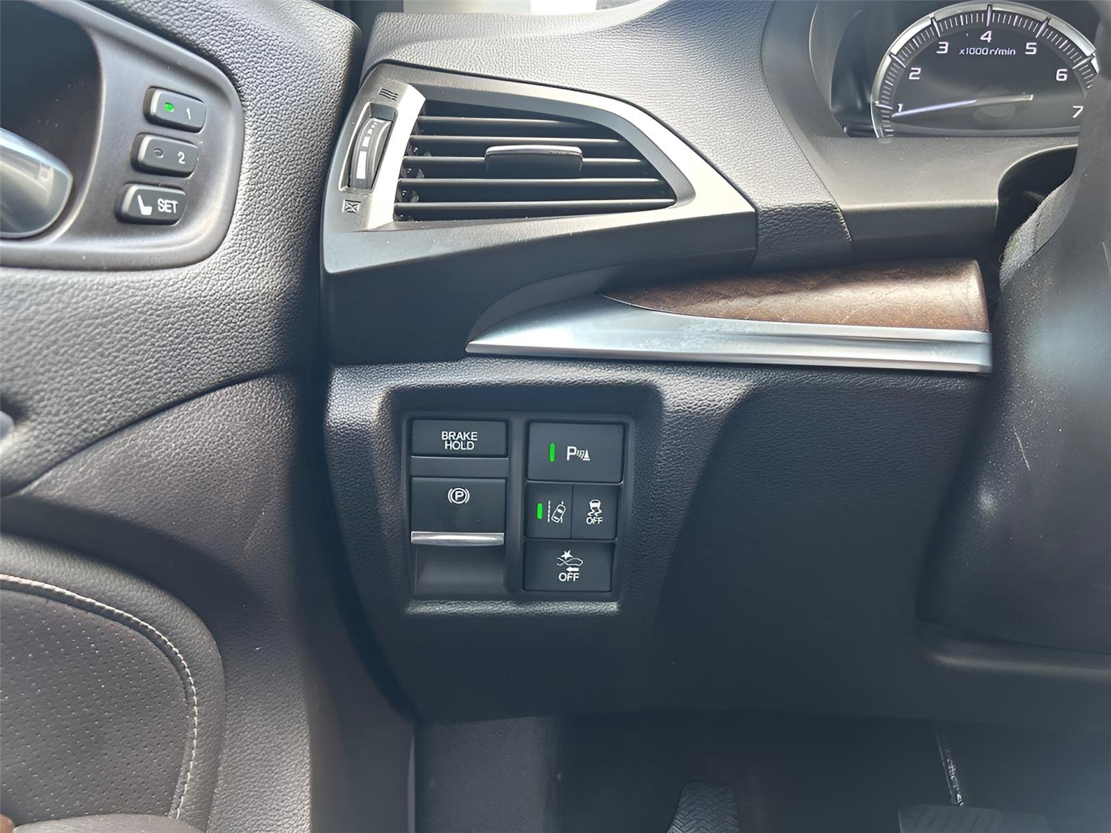 Used 2019 Acura MDX w/ Technology Package AWD/4WD image 26