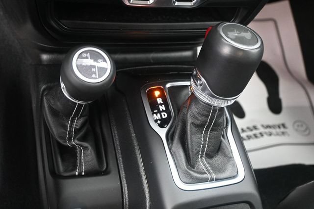 Used 2023 Jeep Wrangler Unlimited Sahara w/ Cold Weather Group AWD/4WD image 13
