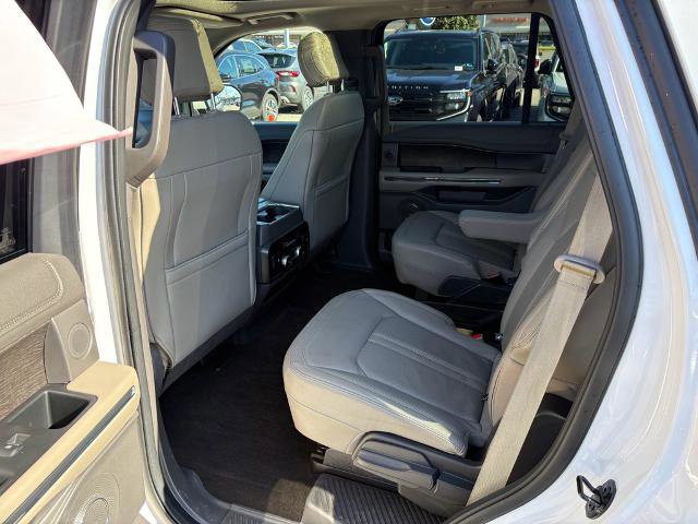 Certified 2019 Ford Expedition Limited w/ Equipment Group 302A image 15