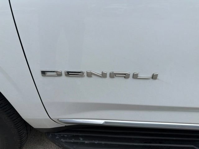 Used 2023 GMC Yukon Denali AWD/4WD image 6