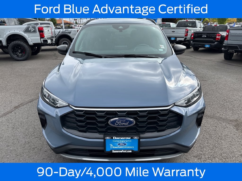 Certified 2025 Ford Escape ST-Line FWD image 11
