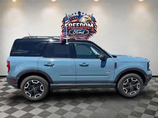 Certified 2022 Ford Bronco Sport Outer Banks w/ Tech Package AWD/4WD image 3