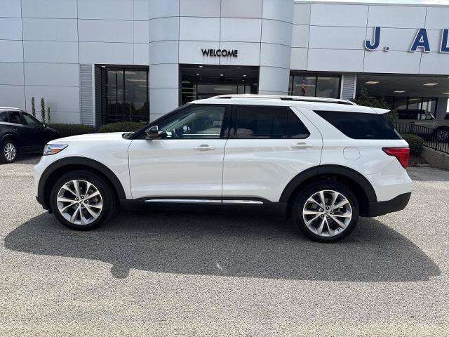 Certified 2023 Ford Explorer Platinum w/ Technology Package AWD/4WD image 2