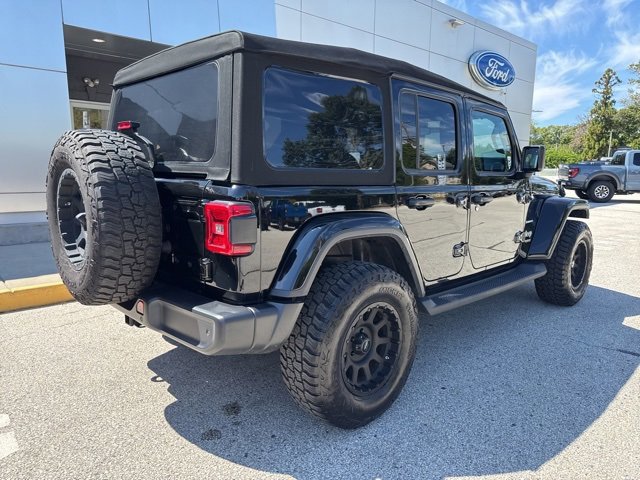 Used 2021 Jeep Wrangler Unlimited Sahara image 9