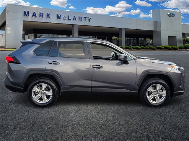 Used 2024 Toyota RAV4 LE image 6