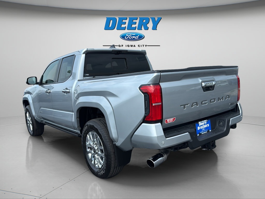 Used 2025 Toyota Tacoma Limited AWD/4WD image 7
