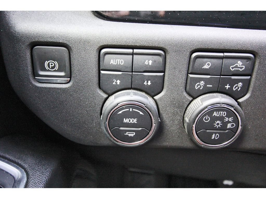 Used 2023 Chevrolet Silverado 1500 LTZ w/ LTZ Convenience Package II AWD/4WD image 22