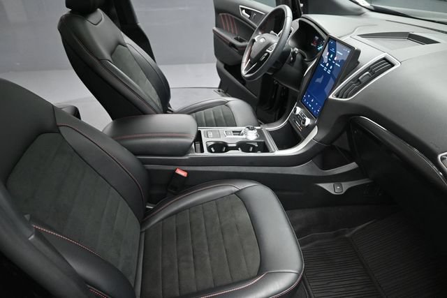 Certified 2024 Ford Edge ST-Line AWD/4WD image 28