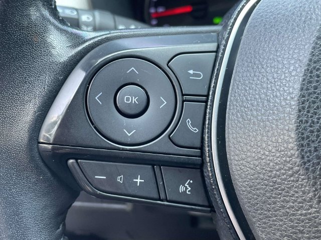 Used 2019 Toyota RAV4 XLE Premium FWD image 23