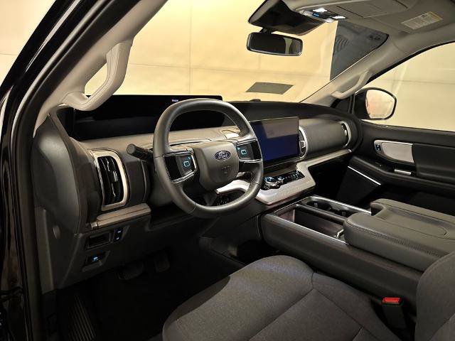 Certified 2025 Ford Expedition Max Active RWD image 17