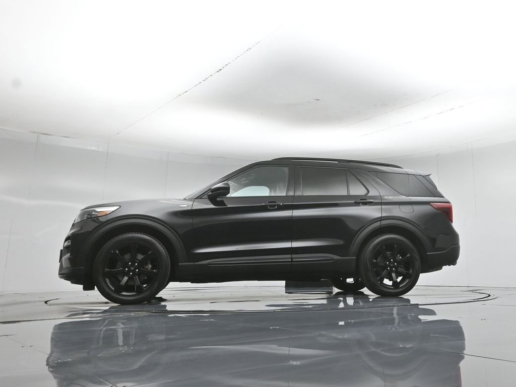 Certified 2024 Ford Explorer ST-Line w/ Class IV Trailer Tow Package RWD image 55