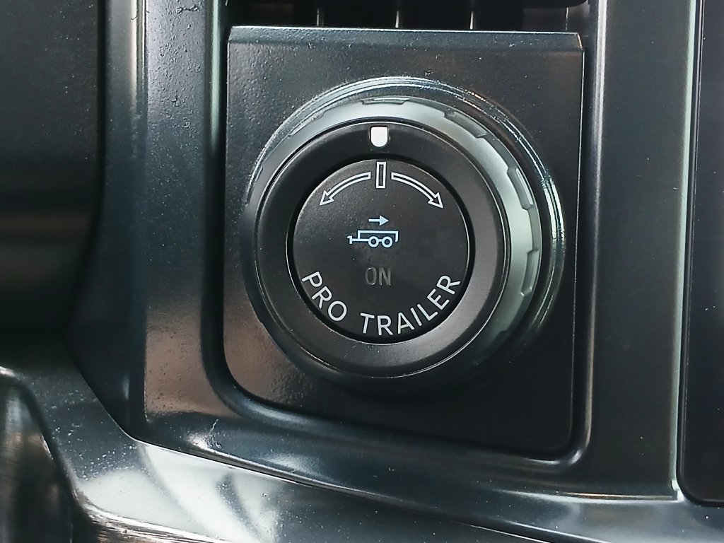 Certified 2024 Ford F250 Lariat w/ Lariat Ultimate Package AWD/4WD image 20