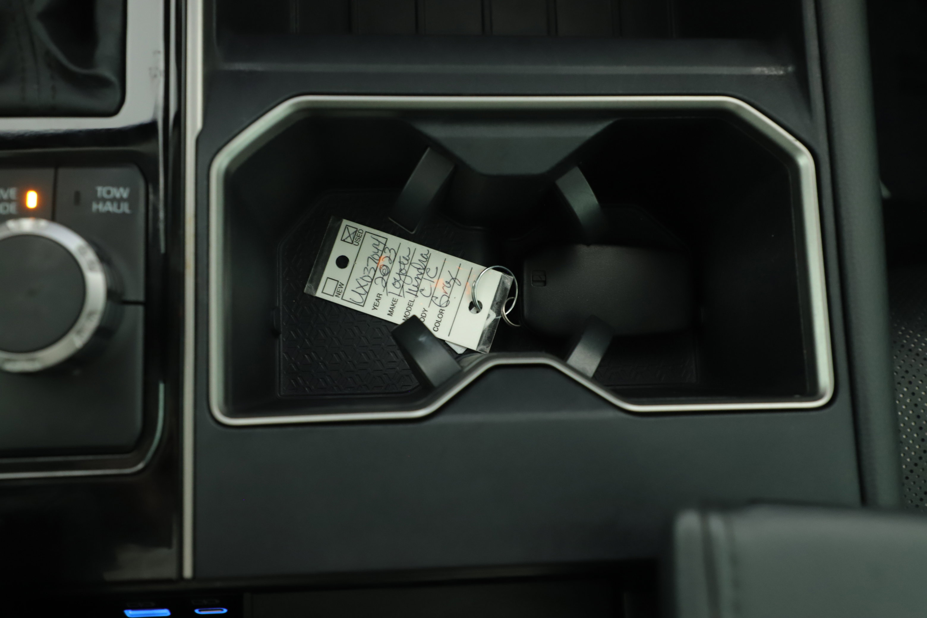 Used 2023 Toyota Tundra Limited image 5