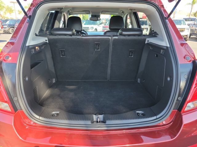Used 2022 Chevrolet Trax LT w/ LT Convenience Package FWD image 27
