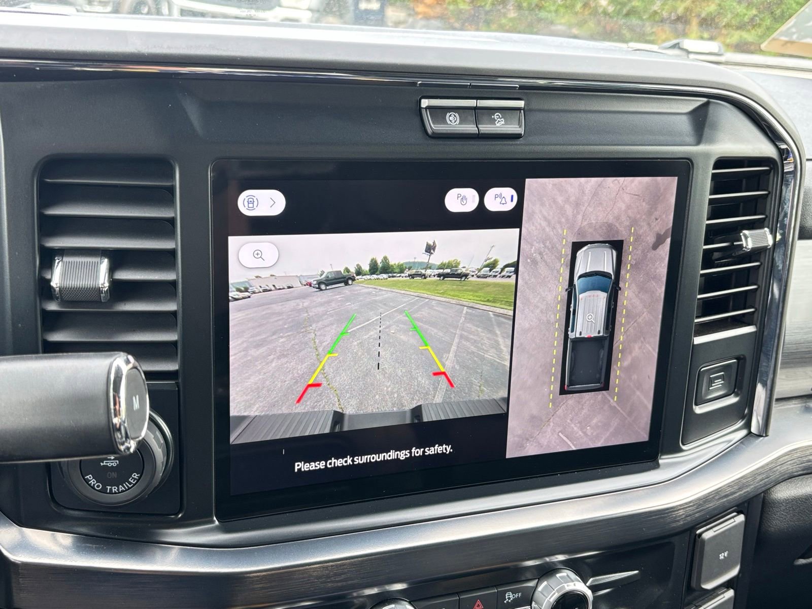 Certified 2025 Ford F350 Lariat w/ Lariat Ultimate Package AWD/4WD image 9