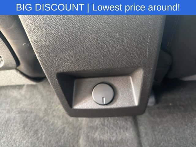 Used 2017 Chevrolet Equinox Premier w/ Enhanced Convenience Package FWD image 18