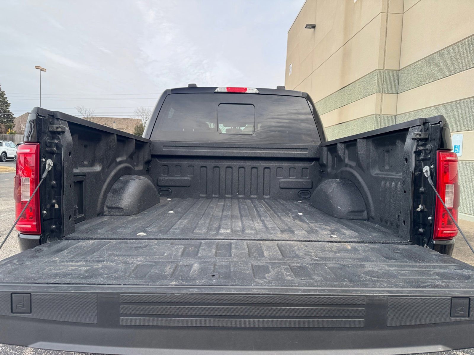 Certified 2022 Ford F150 XLT w/ Equipment Group 302A High image 17