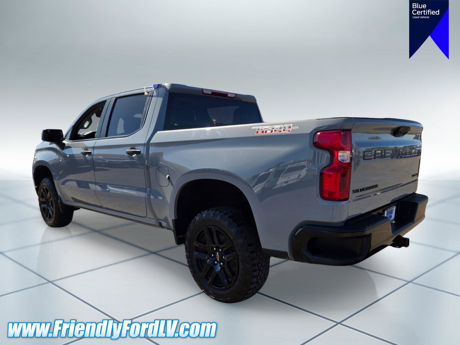 Used 2024 Chevrolet Silverado 1500 Custom Trail Boss w/ LPO, Dark Essentials Package AWD/4WD image 5