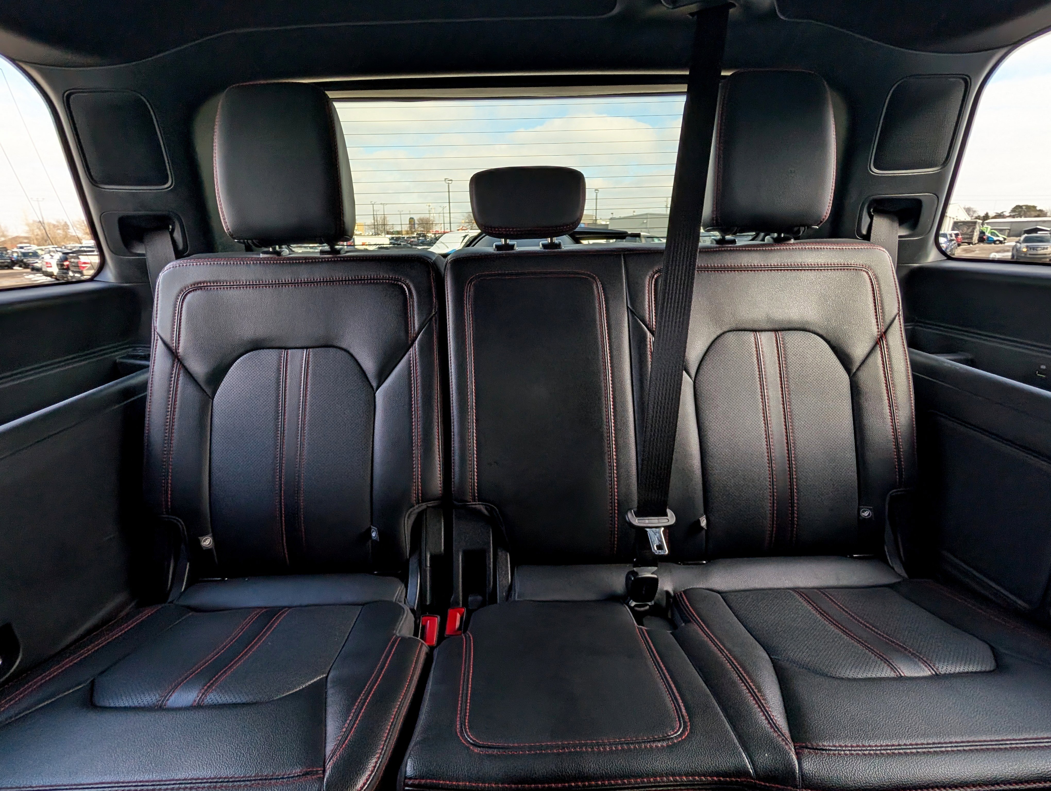 Certified 2022 Ford Expedition Limited image 32