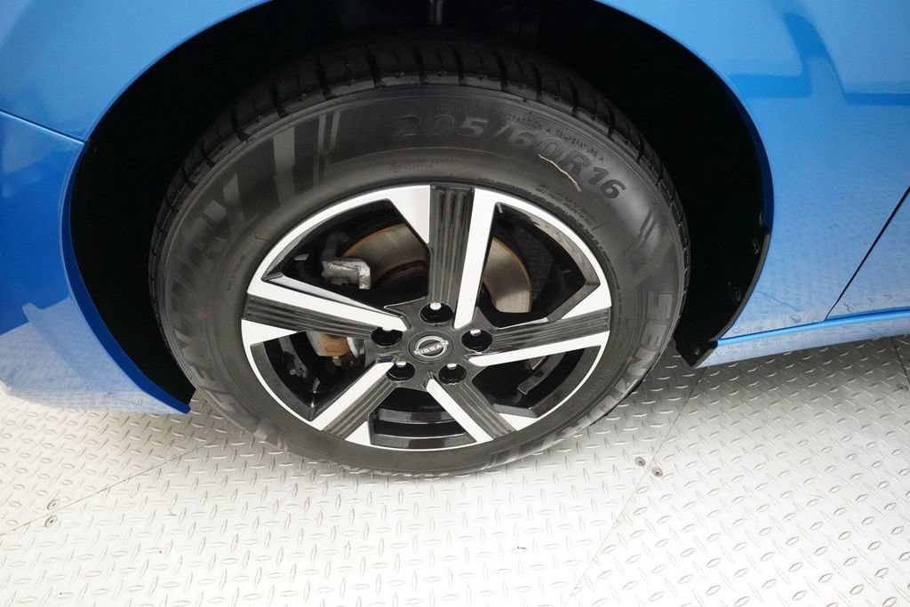 Used 2025 Nissan Sentra SV FWD image 24