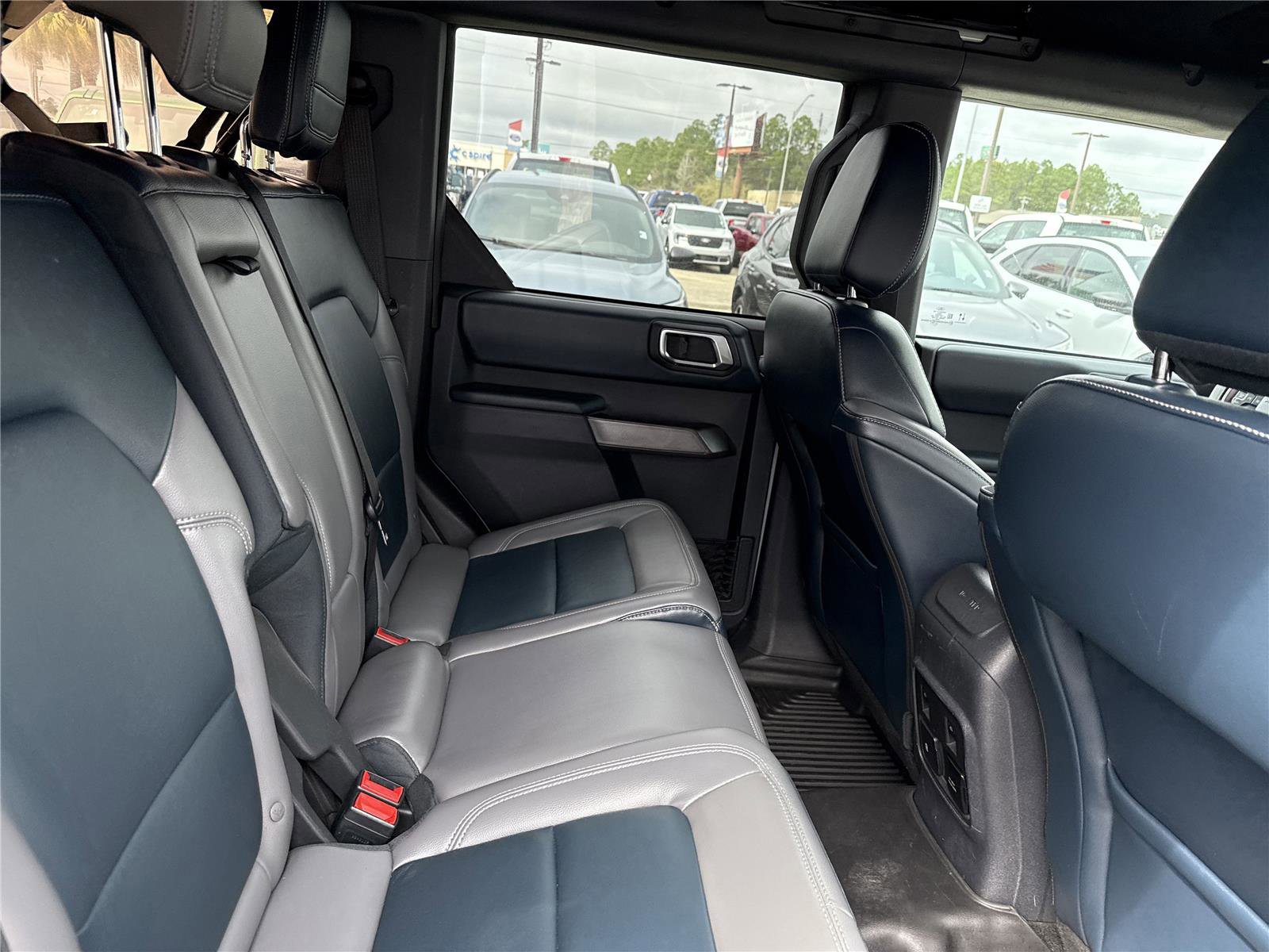 Certified 2021 Ford Bronco Outer Banks w/ Sasquatch Package image 20